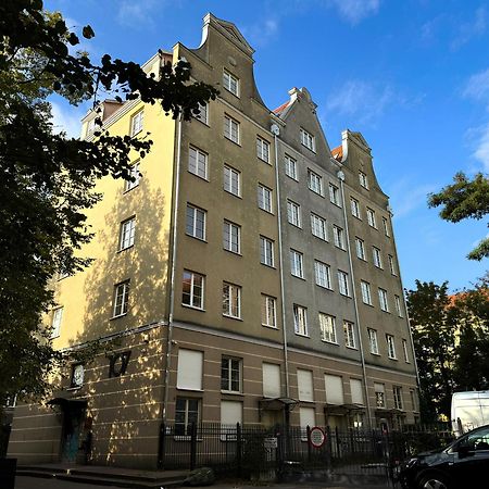 Flatbook - Old Town Apartments Ogarna Gdansk Bagian luar foto
