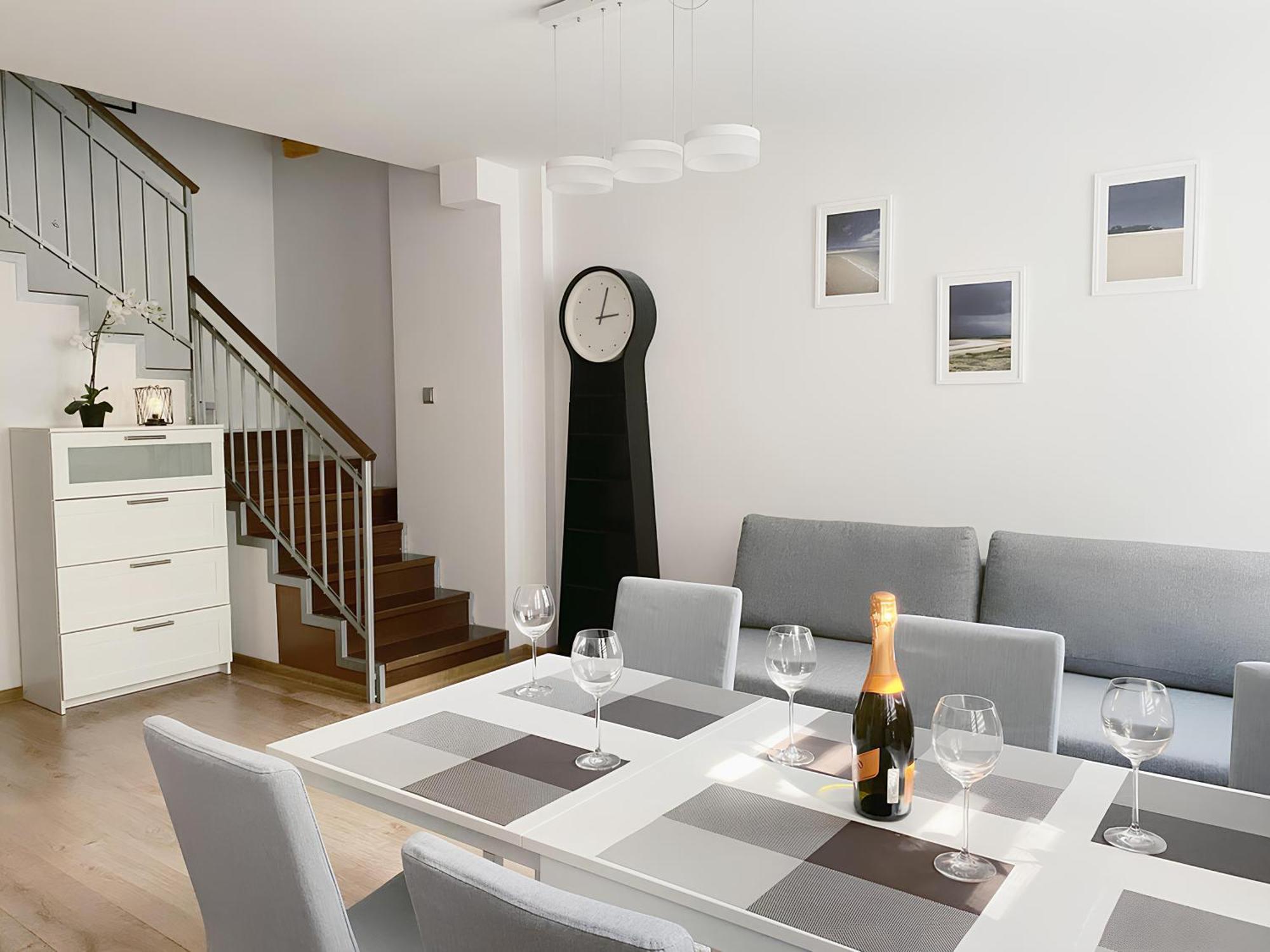 Flatbook - Old Town Apartments Ogarna Gdansk Bagian luar foto